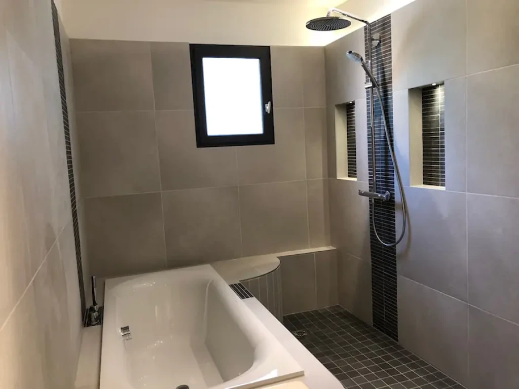 Rénovation et création de salle de bain à Lavernose-Lacasse